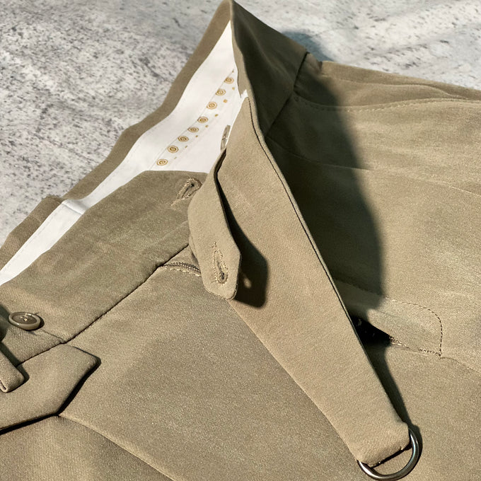 أفيرا إيشيلون