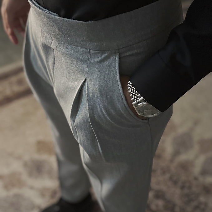  ئاڤیرا گاباردین